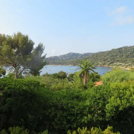Maison Bormes-les-Mimosas, 5 pièces, 9 personnes - FR-1-610-53 Casa vacanze